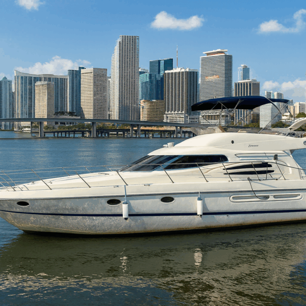 Cranchi Atlantique 48 – Luxury Yacht Charter in Miami